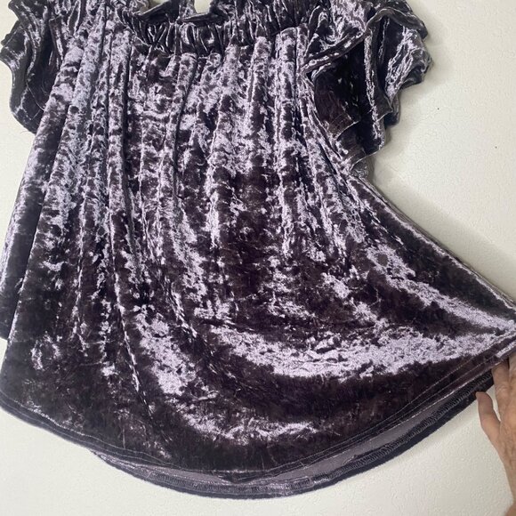 Umgee Top Womens S Purple Crushed Velvet Off-Shoulder Riffle‎ Sleeves Popover - Picture 6 of 10